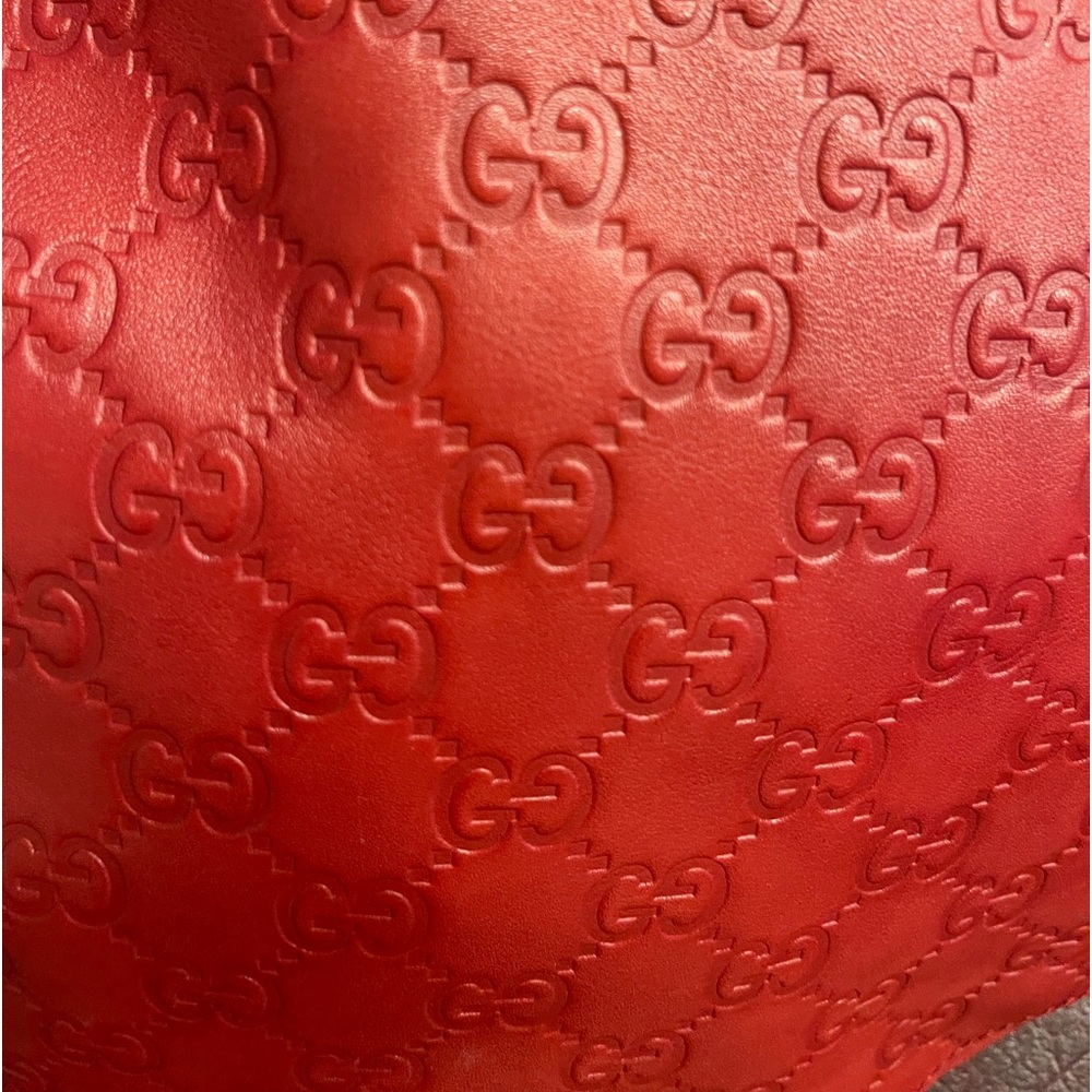 GUCCI GUCCISSIMA LEATHER HALF MOON HOBO STYLE BAG IN RED!  Excellent condition